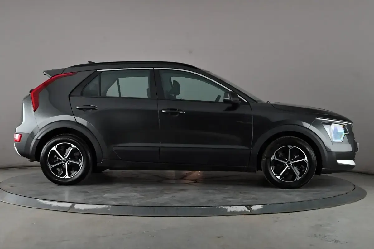 Used Kia Niro 168 HP (123 kW) 2025 Grey SUV
