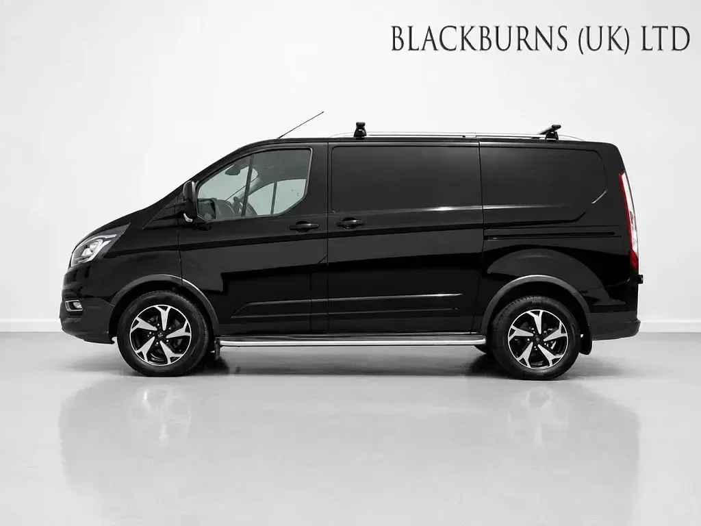 Used Ford Transit Custom Active 130 HP (95 kW) 2022 Black Van