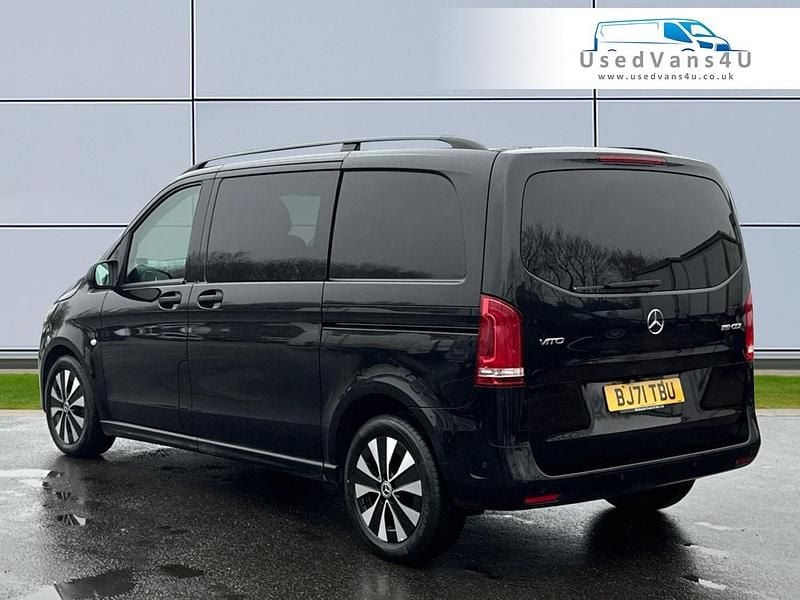 Used Mercedes Vito 190 HP (139 kW) 2021 Black Van