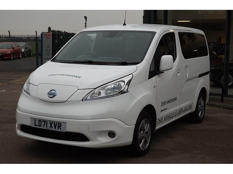 Alabaster white Used 2021 Nissan Evalia MPV | £12,595 - Image 1/3