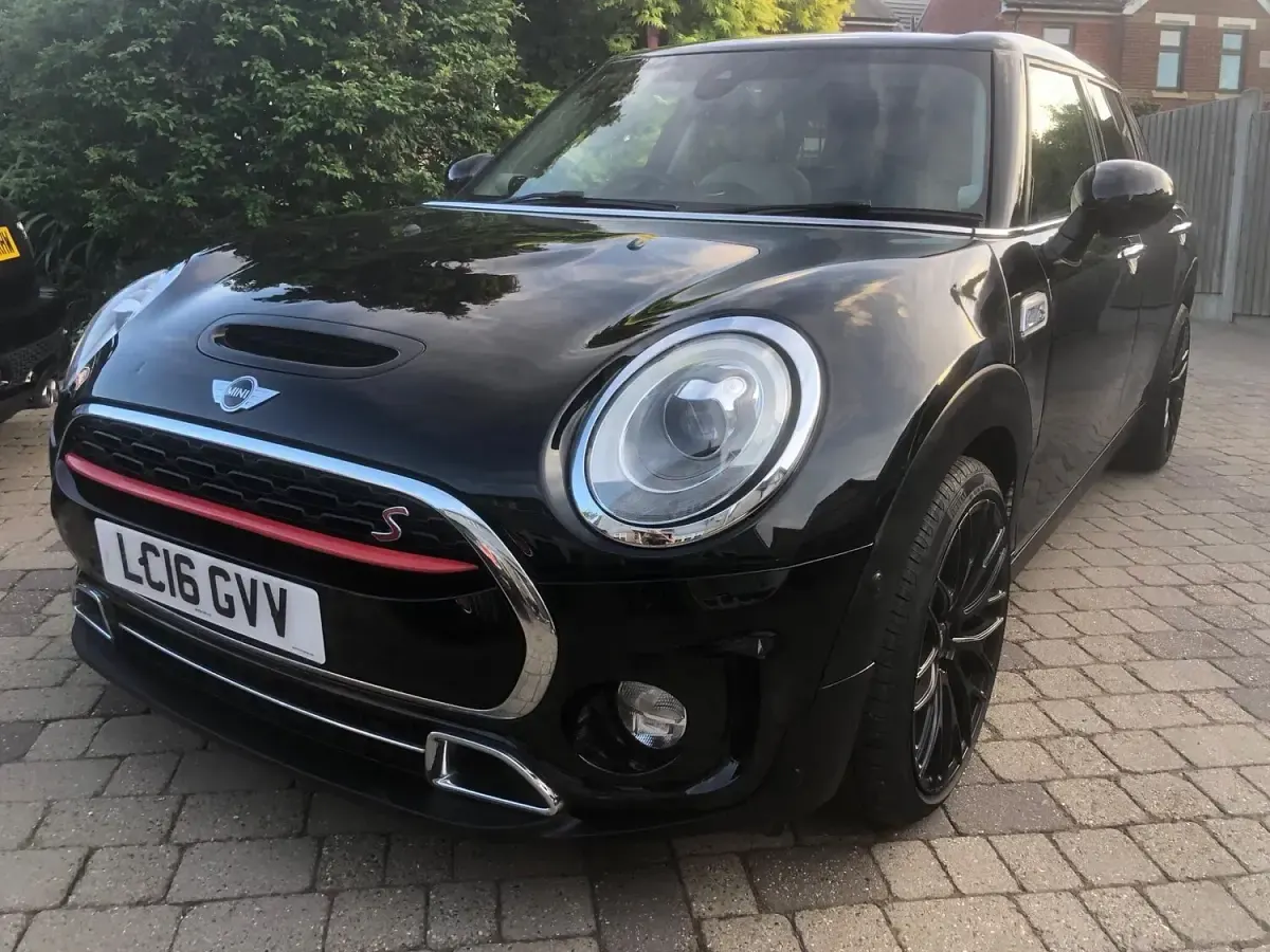 Used Mini Cooper Clubman 192 HP (141 kW) 2016 Black Estate