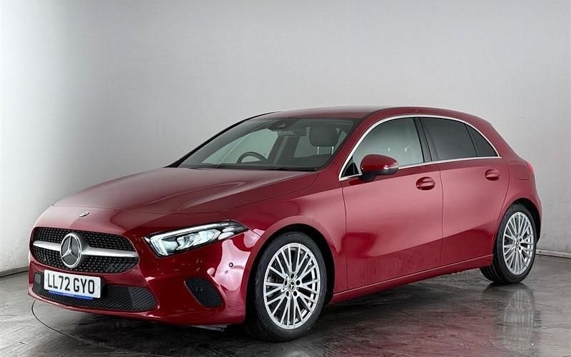 Used Mercedes A180 Executive 136 HP (100 kW) 2022 Red Hatchback