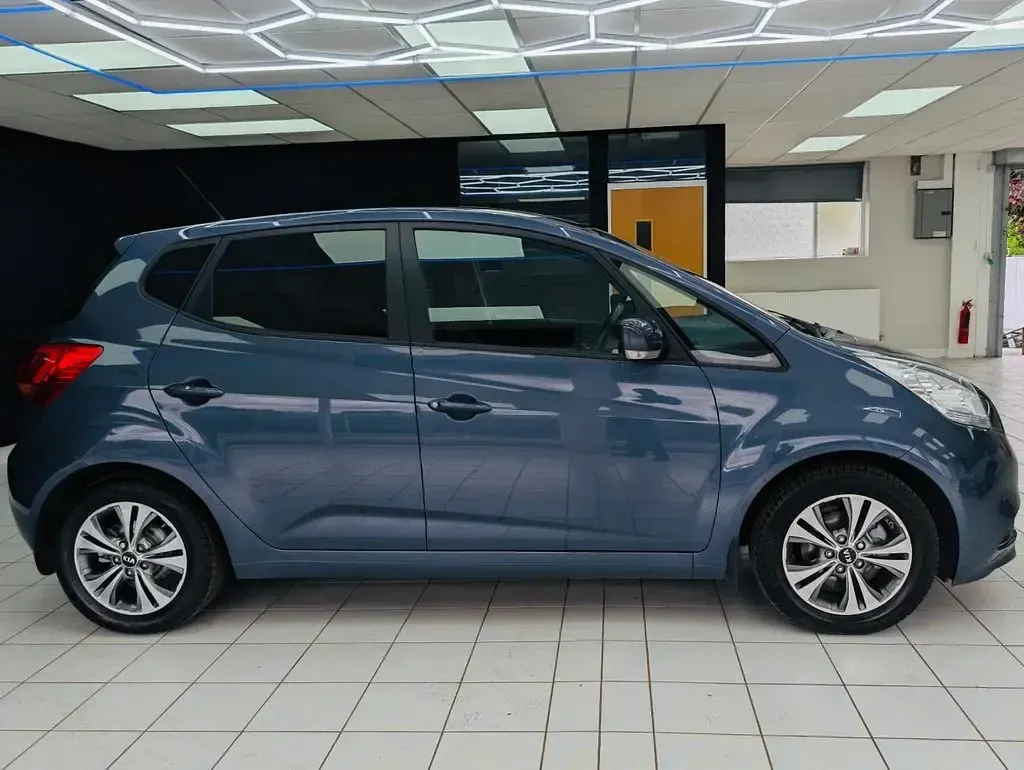 Used Kia Venga 2015 Blue Hatchback
