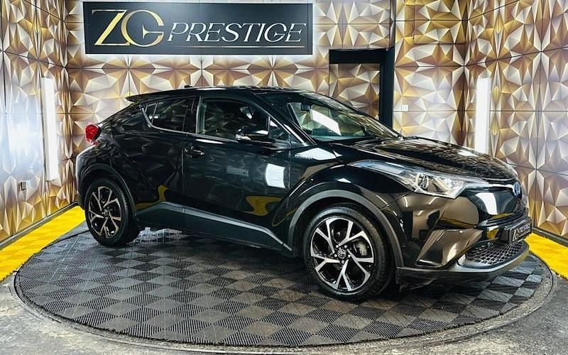 Used Toyota C-HR Design 122 HP (89 kW) 2019 Black SUV