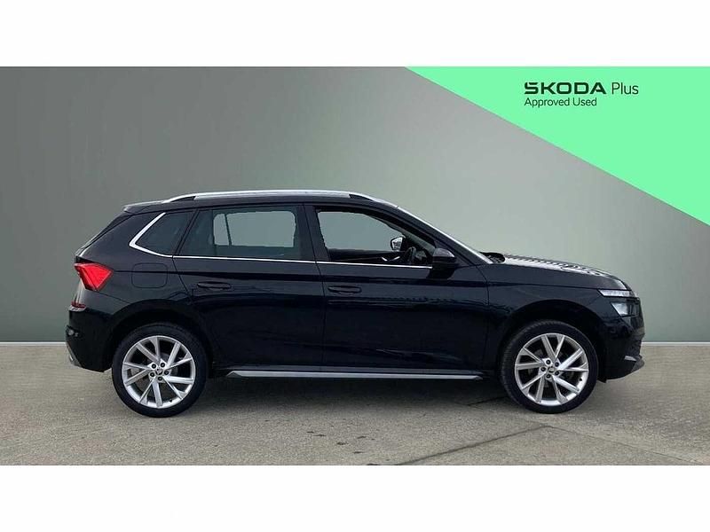 Used Skoda 110 R SE L Executive 81 HP (59 kW) 2023 Black magic pearl effect Estate