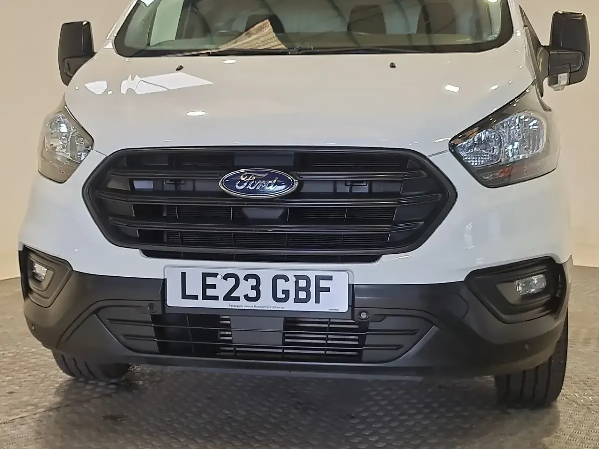 Used Ford Transit Custom 130 HP (95 kW) 2023 White Van