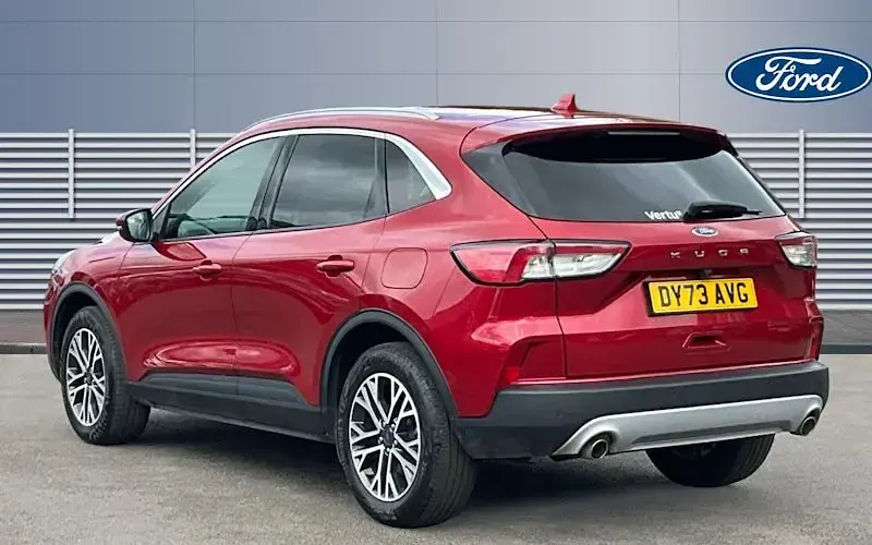 Used Ford Kuga Titanium 150 HP (110 kW) 2023 Red SUV