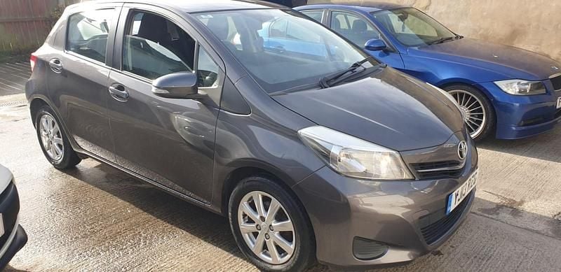 Used Toyota Yaris 2013 Grey Hatchback