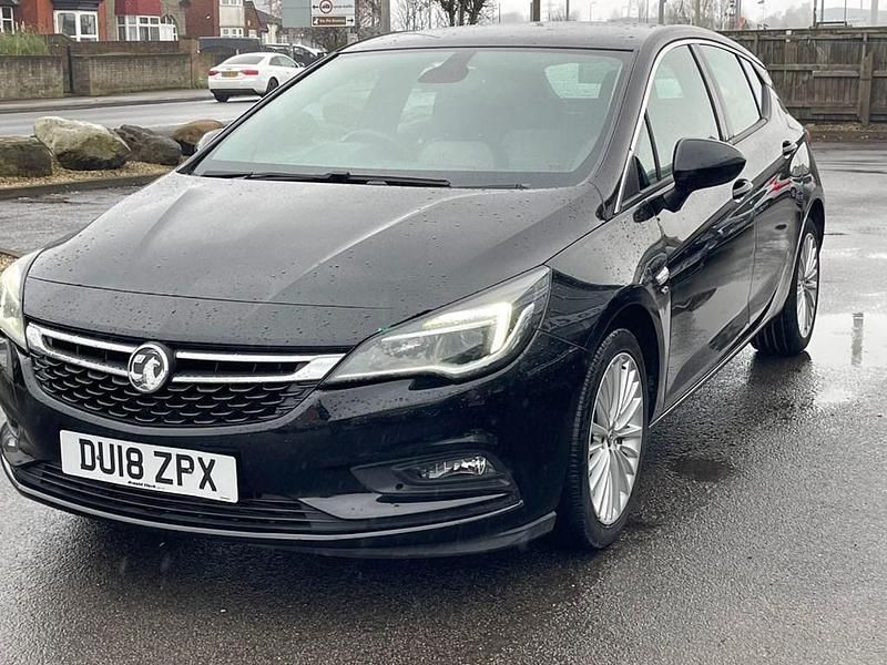 Used Vauxhall Astra Elite 150 HP (110 kW) 2018 Black Hatchback
