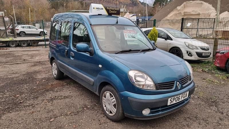 Blue Used 2006 Renault Kangoo Expression MPV | £2,950 (Fair price) - Image 1/4