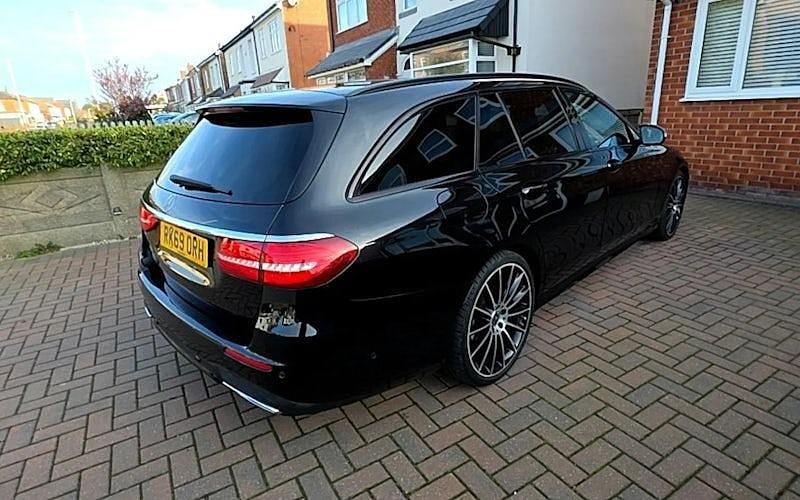 Used Mercedes E220 Active 194 HP (142 kW) 2019 Black Estate