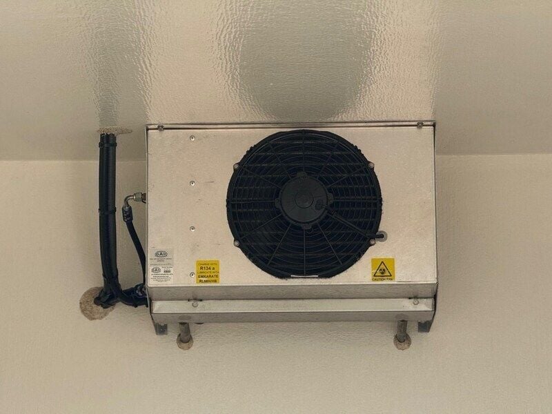 Image 3/4
