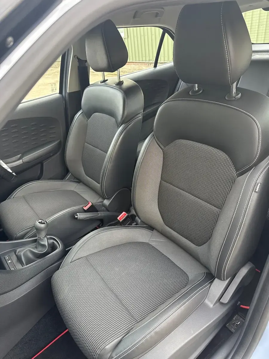 Usado MG MG3 Exclusive 106 CV (77 kW) 2022 Plateado Utilitario