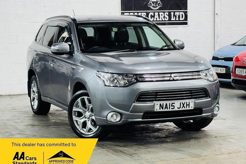 Used 2015 Mitsubishi Outlander P-HEV | £6,000 (Good price) - Image 1/1