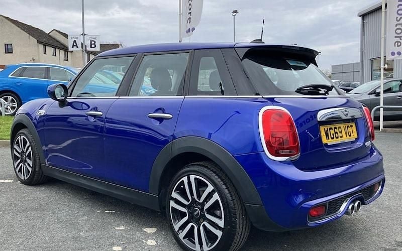 Used Mini Cooper S Exclusive 192 HP (141 kW) 2019 Blue Hatchback