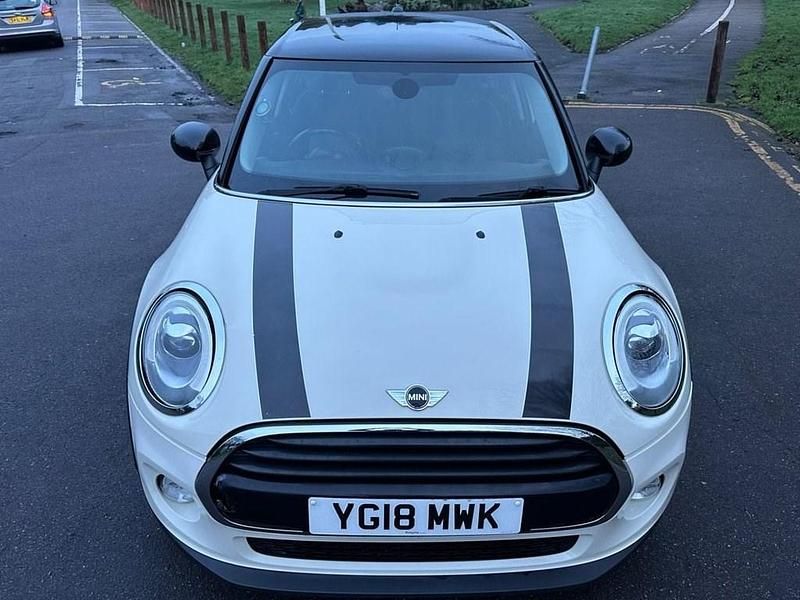 Used Mini Cooper D Hatch 116 HP (85 kW) 2018 White Hatchback