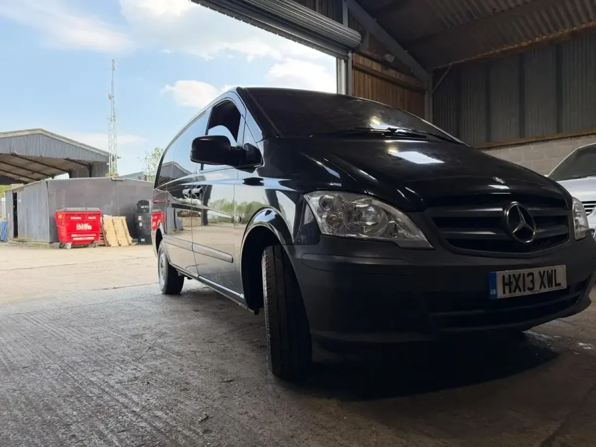 Usado Mercedes Vito 2013 Preto Van