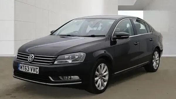 Begagnad VW Passat Highline 2013 Svart Sedan