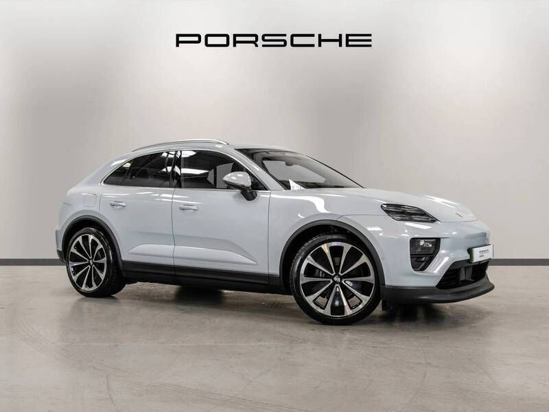 Ice grey metallic New 2024 Porsche Macan 4 Electric SUV | £81,900 - Image 1/4