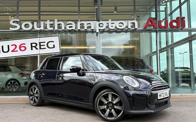 Begagnad Mini Cooper Exclusive 136 HK (100 kW) 2022 Halvkombi