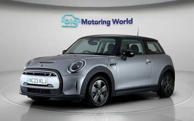 Used Mini Cooper S Hatch 135 kW (184 HP) 2023 Silver Hatchback