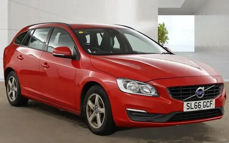 Used Volvo V60 Business Edition 120 HP (88 kW) 2017 Estate