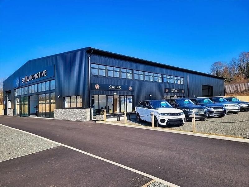 Used Volvo V40 Pro 150 HP (110 kW) 2017 Blue Hatchback