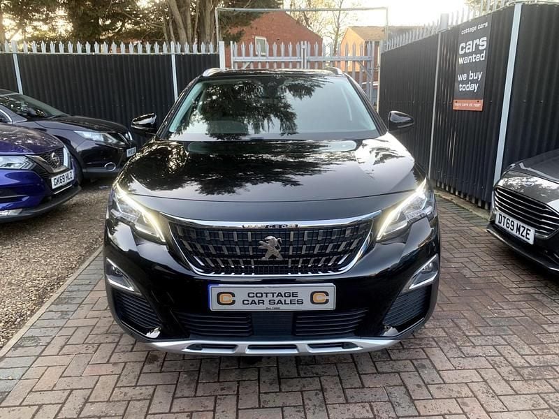 Used Peugeot 3008 Allure 130 HP (95 kW) 2018 Black SUV