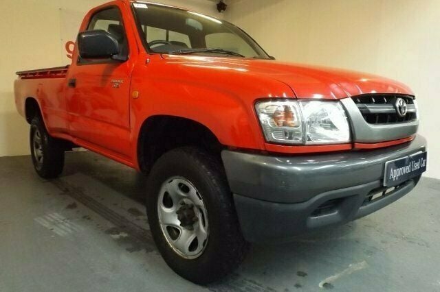 Used Toyota HiLux 102 HP (75 kW) 2004 Pickup