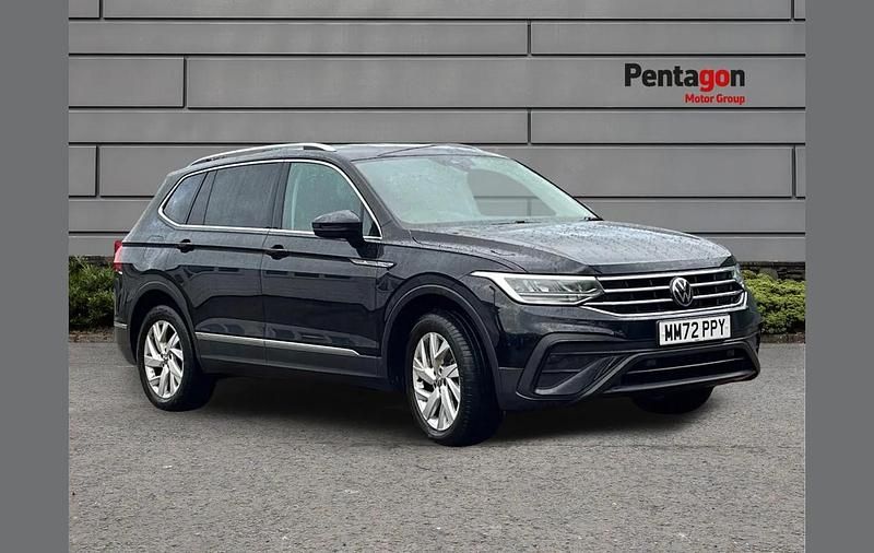 Used VW Tiguan Allspace Life 147 HP (108 kW) 2022 Black SUV