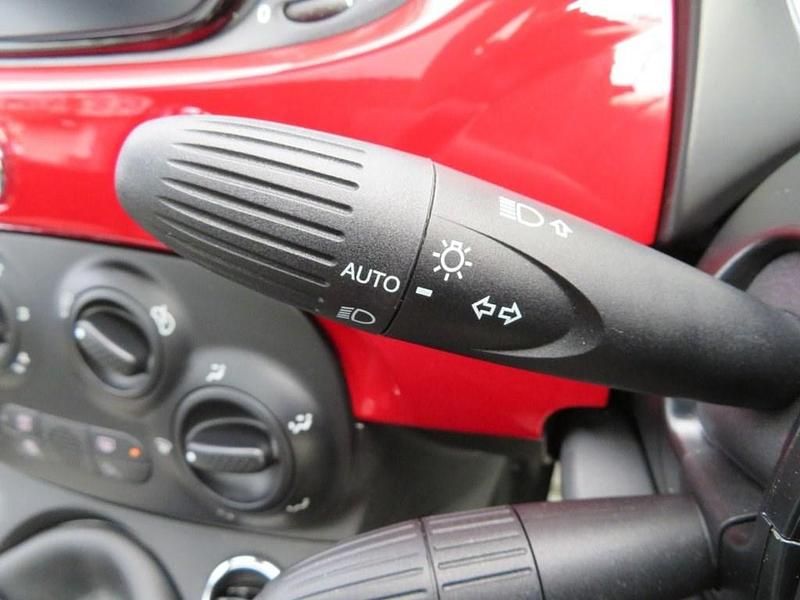 Used Fiat 500 Dolcevita 70 HP (51 kW) 2022 Red Hatchback