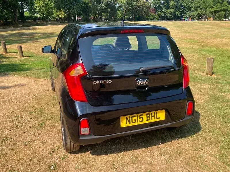Used Kia Picanto 68 HP (50 kW) 2015 Black Hatchback
