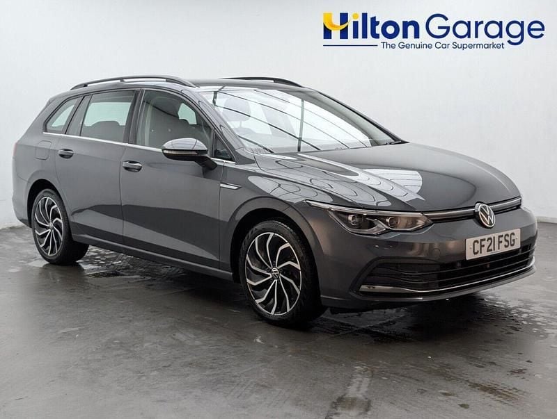 Used VW Golf VIII Style 150 HP (110 kW) 2021 Grey Estate