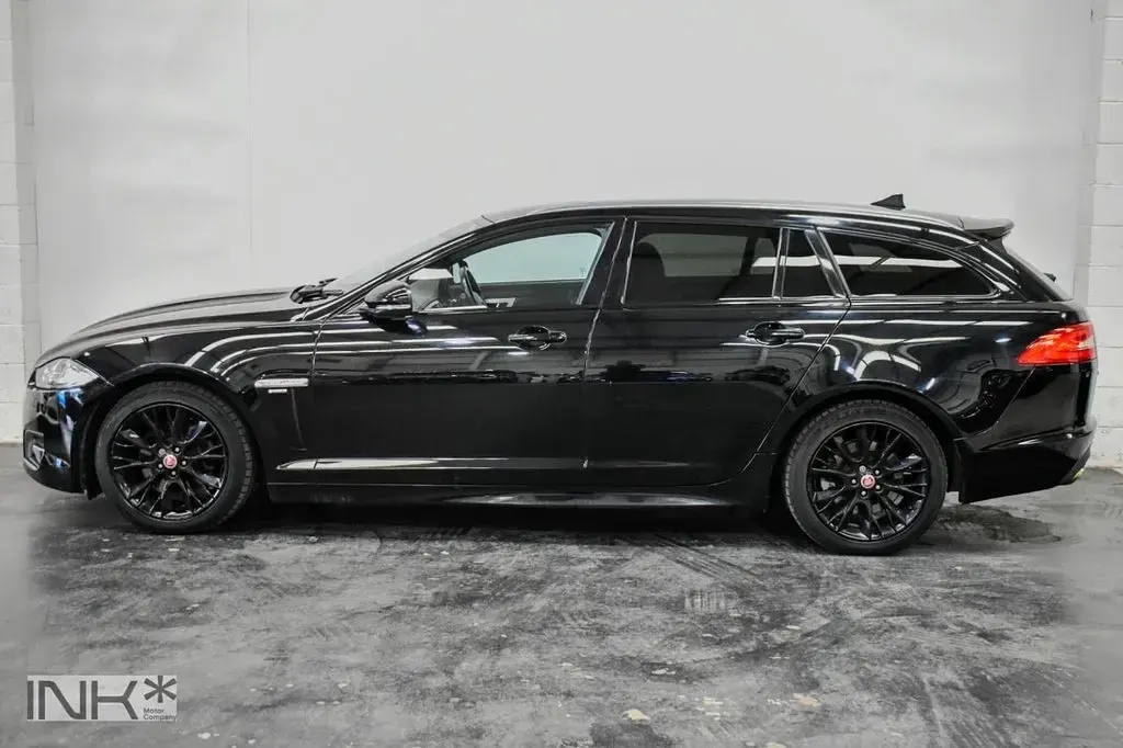 Used Jaguar XF Sportbrake R-Sport 240 HP (176 kW) 2014 Black Estate