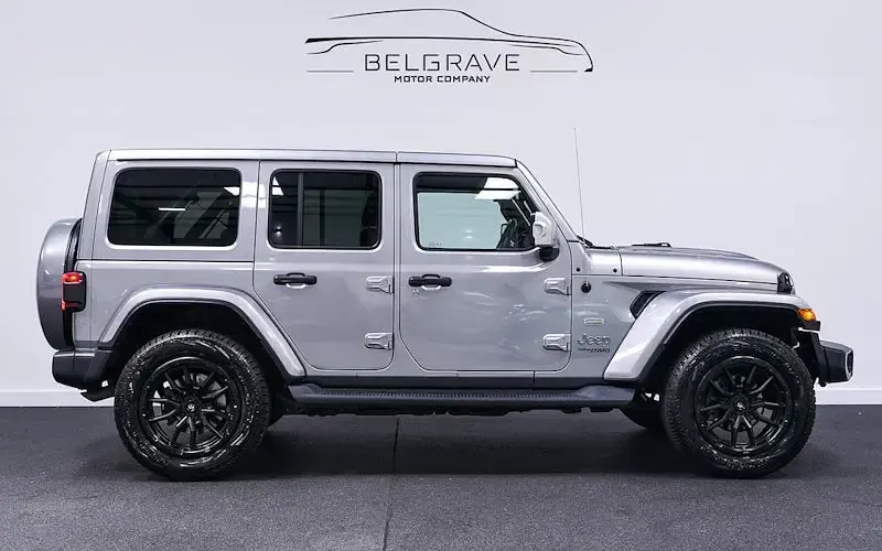 Used Jeep Wrangler Overland 272 HP (200 kW) 2021 SUV