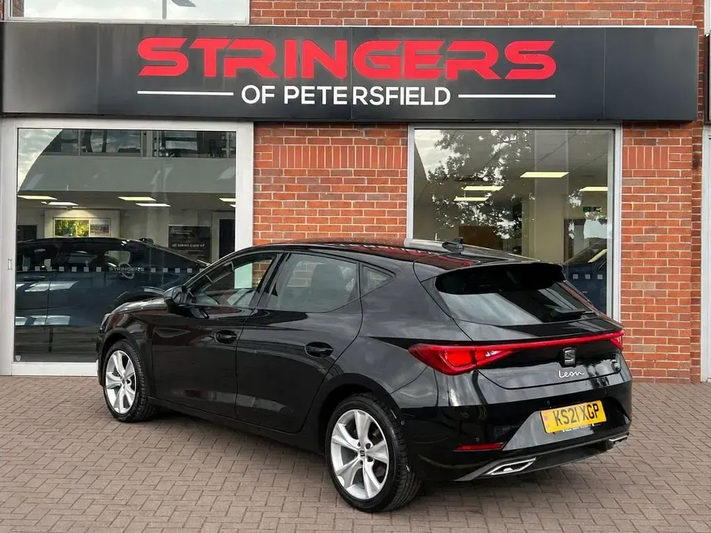 Used Seat Leon FR 150 HP (110 kW) 2021 Black Hatchback