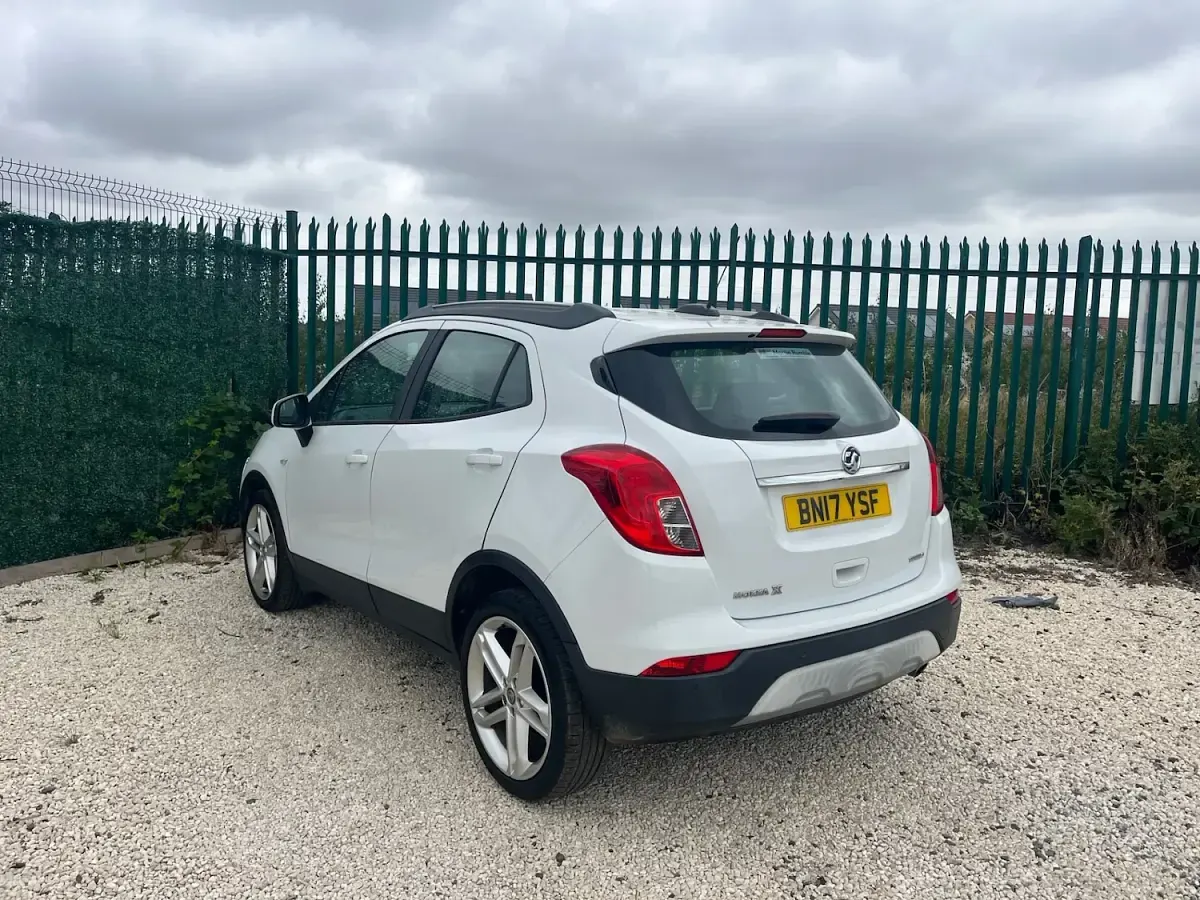 Used Vauxhall Mokka X Active 2017 White SUV