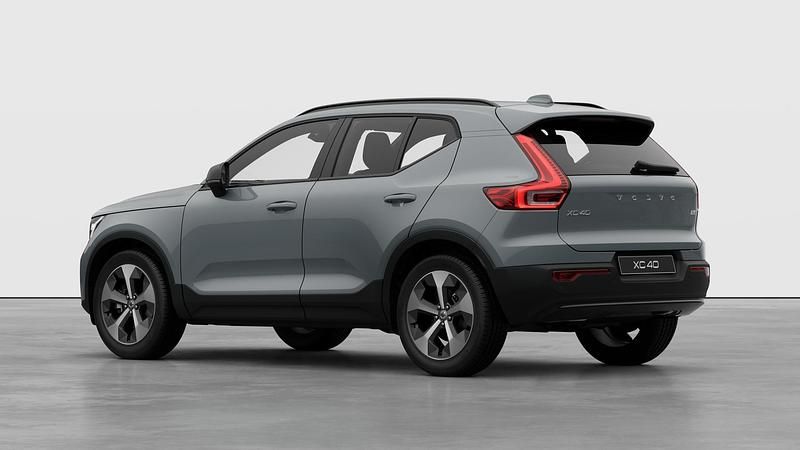 New Volvo XC40 Plus 163 HP (119 kW) 2025 Vapour grey SUV