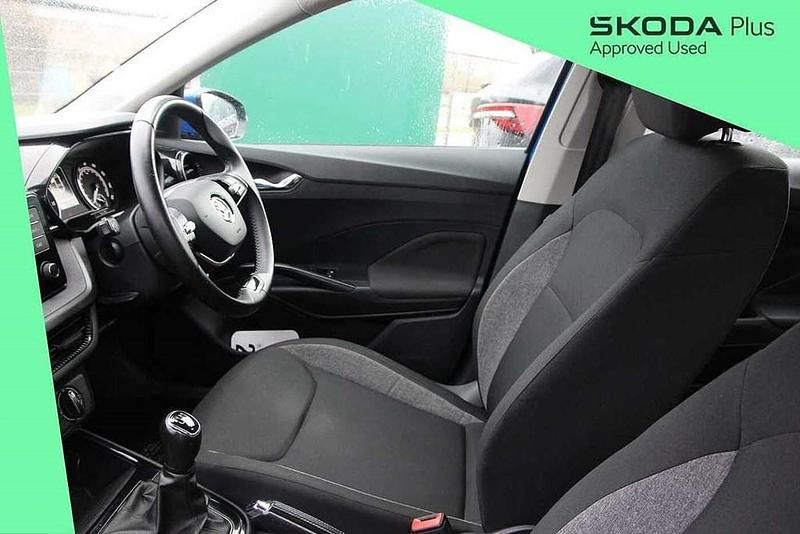 Used Skoda Fabia Comfort 79 HP (58 kW) 2022 Energy blue Hatchback