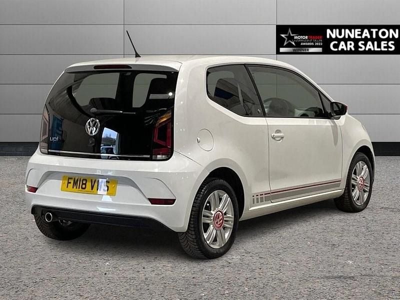 Used VW up! Beats 90 HP (66 kW) 2018 White Hatchback