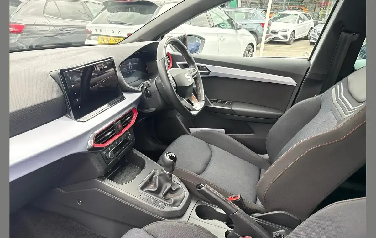 Used Seat Ibiza FR 94 HP (69 kW) 2024 White Hatchback