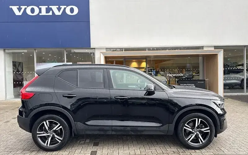 Used Volvo XC40 Plus 163 HP (119 kW) 2026 SUV