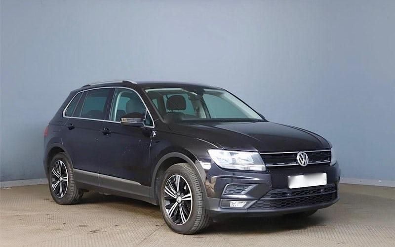 Black Used 2018 VW Tiguan SE SUV | £12,000 (Fair price) - Image 1/4