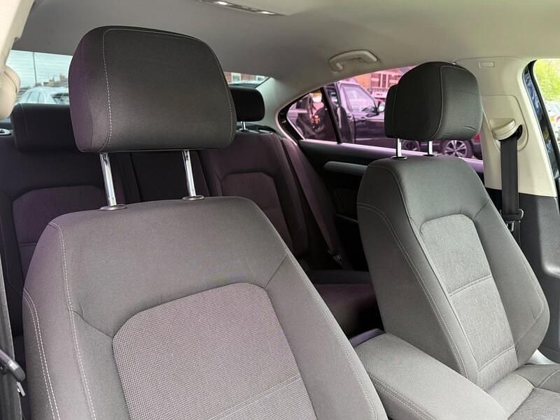 Usado VW Passat SE 120 HP (88 kW) 2015 Preto Sedan