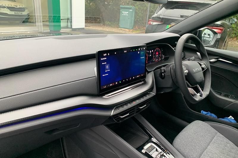 Used Skoda Octavia SportLine 147 HP (108 kW) 2025 Grey Estate