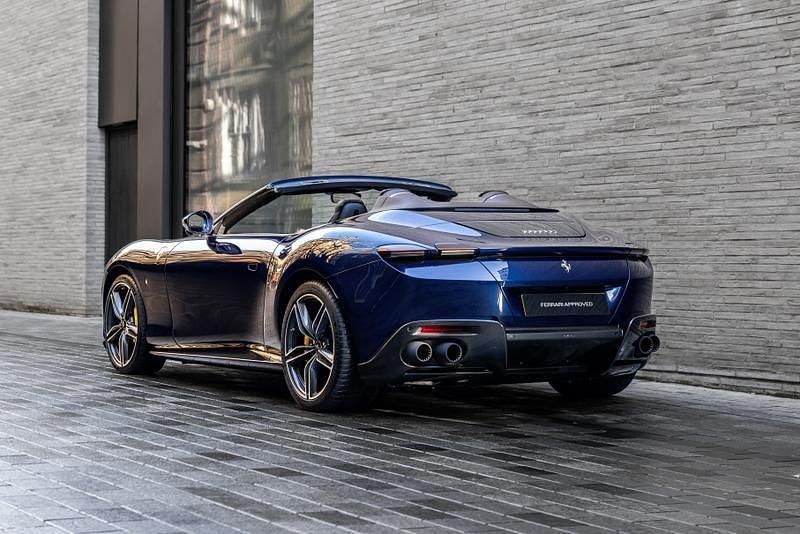 Used Ferrari Roma 620 HP (456 kW) 2024 Blue Cabriolet