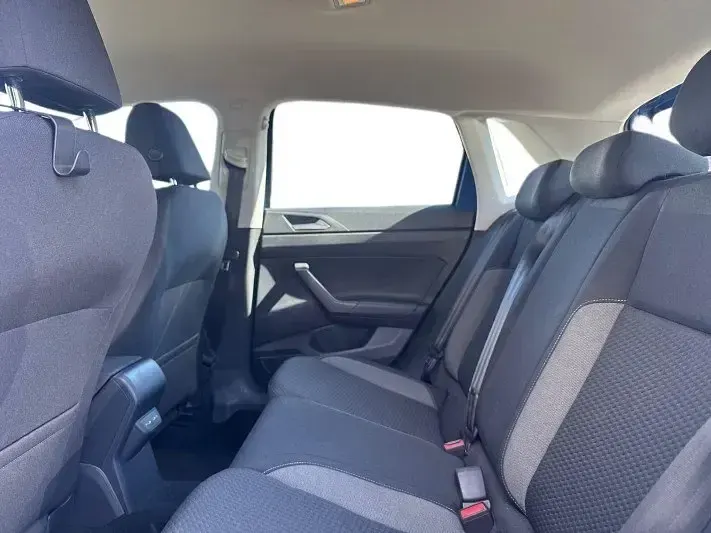 Używany VW Polo Life 95 KM (69 kW) 2022 Niebieski Hatchback
