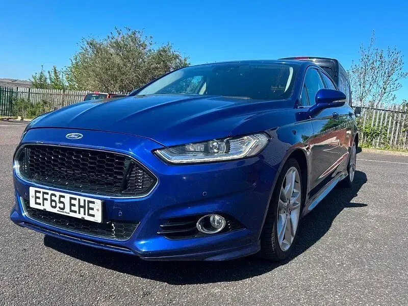 Used Ford Mondeo Titanium 2015 Blue Hatchback