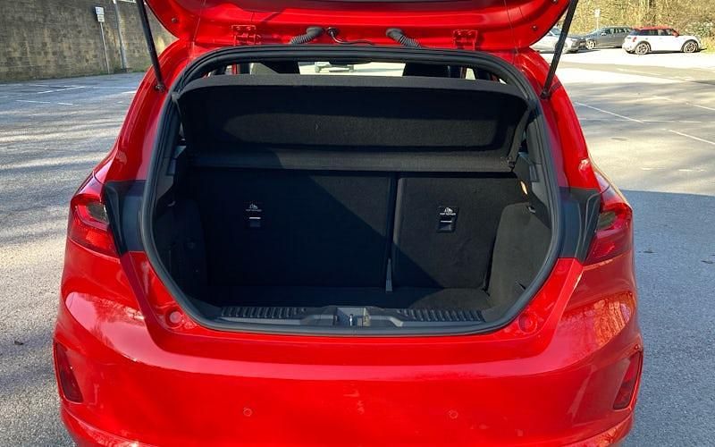 Used Ford Fiesta ST-Line 140 HP (102 kW) 2019 Red Hatchback