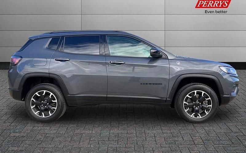 Used Jeep Compass Trailhawk 241 HP (177 kW) 2024 SUV